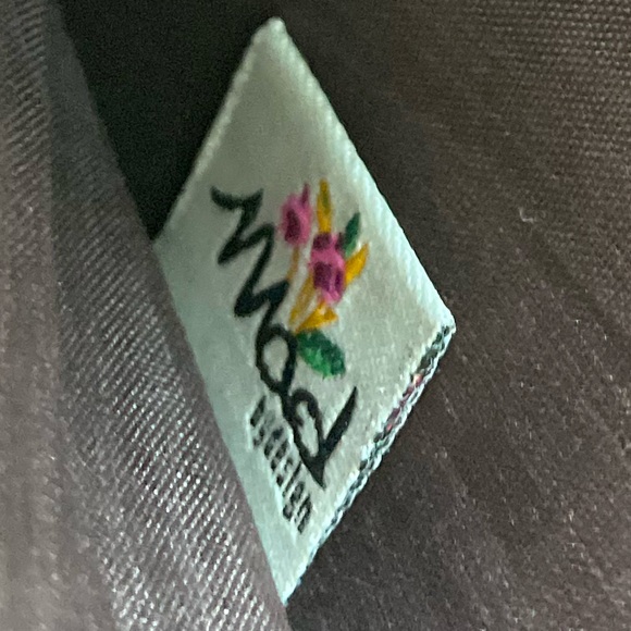 Mod by Design | Mother of Pearl | Glass Bead | Wristlet | Clutch | 5.25 x 10 - Picture 7 of 12